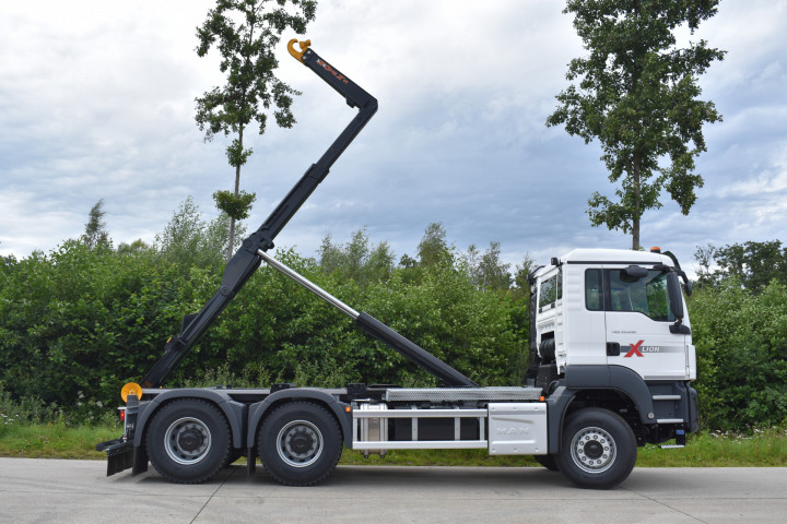 Containerhaaksysteem Man Demo Containersysteem Busi Group Kobbegem (14)