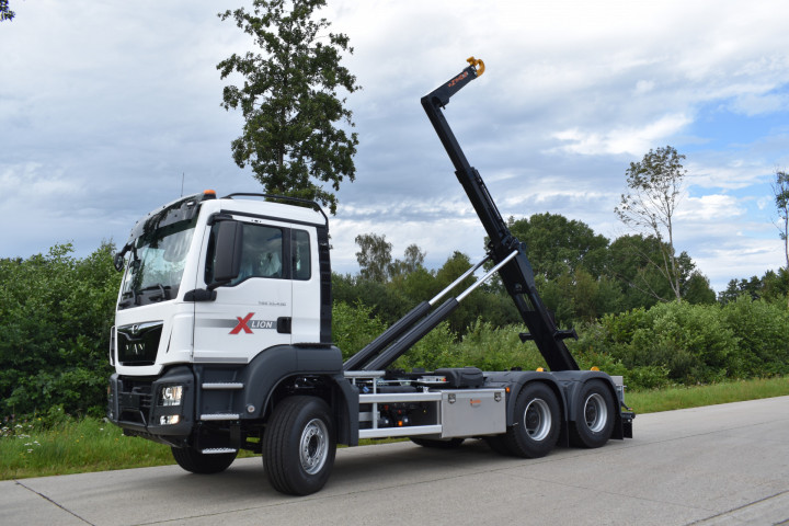 Containerhaaksysteem Man Demo Containersysteem Busi Group Kobbegem (3)