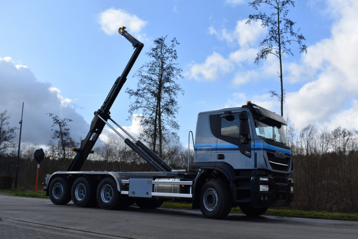 Containersysteem Haaksysteem Busi Group Iveco Tridem Gregoor Hegrola Westerlo (1)