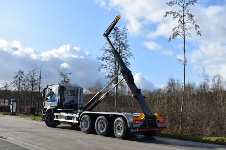 Containersysteem Haaksysteem Busi Group Iveco Tridem Gregoor Hegrola Westerlo (11)