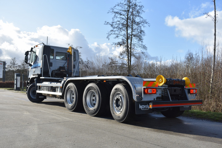 Containersysteem Haaksysteem Busi Group Iveco Tridem Gregoor Hegrola Westerlo (8)