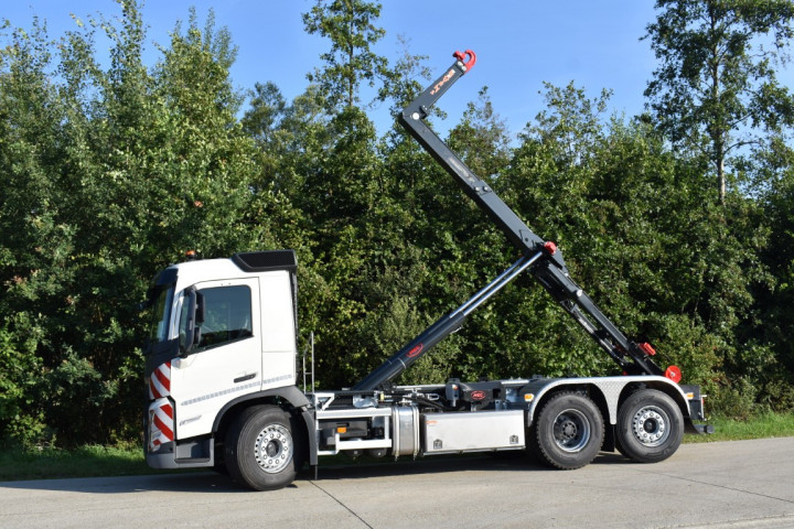 Containersysteem Haaksysteem Gemeente Vorselaar Volvo Zoutstrooier (3)