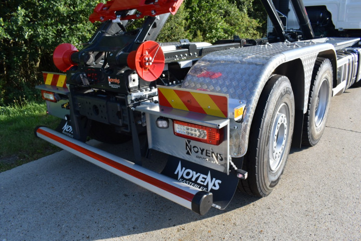Containersysteem Haaksysteem Gemeente Vorselaar Volvo Zoutstrooier (5)