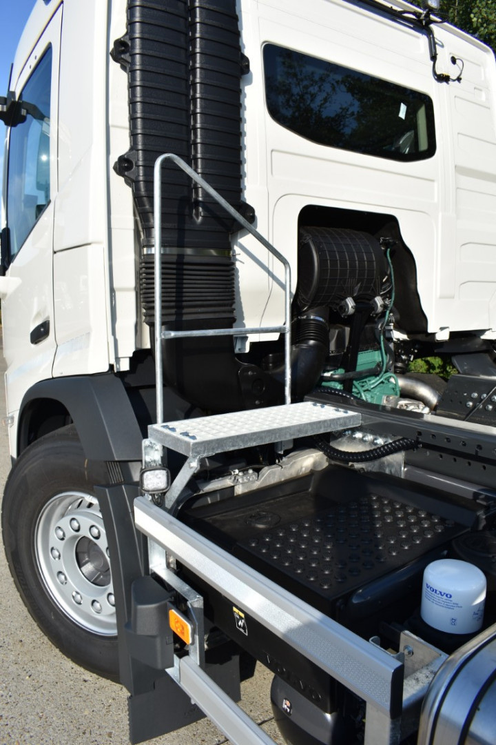 Containersysteem Haaksysteem Gemeente Vorselaar Volvo Zoutstrooier (7)