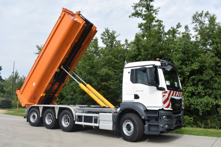 Containersysteem Man Stad Turnhout Container Afdekkleppen Hydraulisch (7)