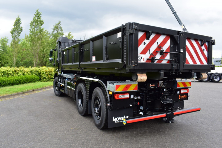 Containersysteem Tuinwerken Tuinaannemer Van Den Eynde Yannick Volvo Containerhaak Kontich (10)