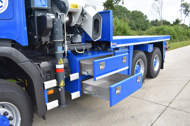 Copma Laadkraan 360 Scania De Ceuster Lommel Kraanwagen Gereedschapskoffers Op Maat (12)