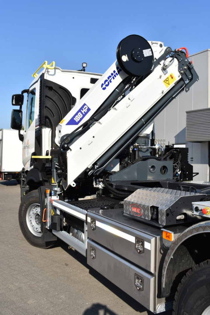 Copma Laadkraan Busi Group Containerhaak Renault Gemeente Meerhout (5)