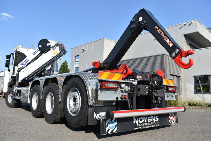 Copma Laadkraan Busi Group Containerhaak Renault Gemeente Meerhout (6)