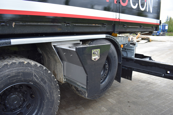 Copma Laadkraan Busi Group Containersysteem Kraanwerken Brucon Man (4)