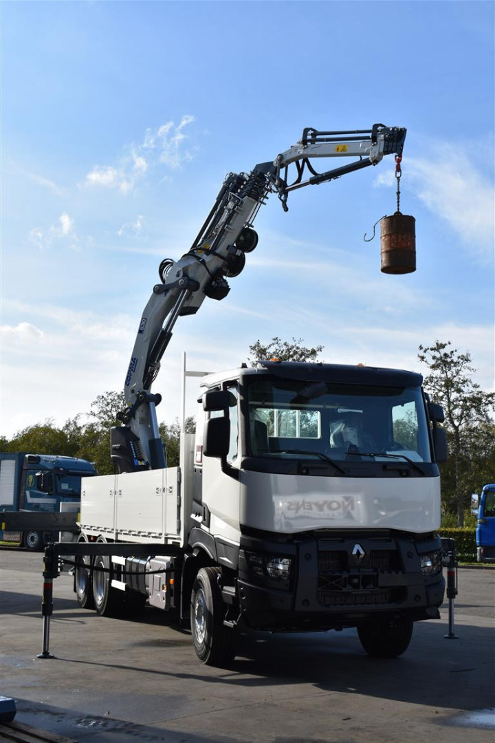 Dakdekkerskranen Dakwerkerskranen Laadkraan Copma Dakwerken Verelst Renault (2)