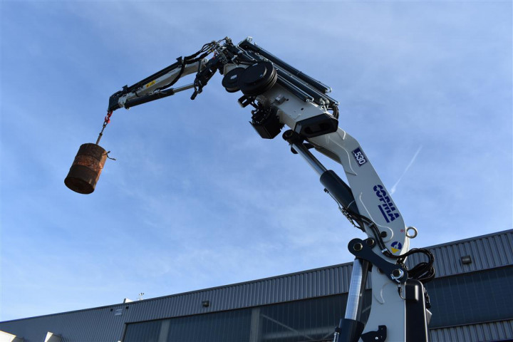 Dakdekkerskranen Dakwerkerskranen Laadkraan Copma Dakwerken Verelst Renault (5)