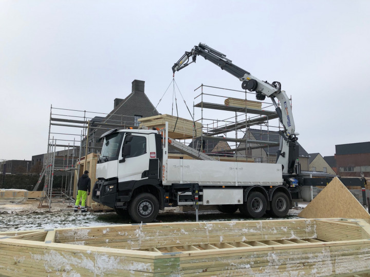 Dakwerkerskranen Dakdekkerskranen Copma Renault Vorselaar (5)
