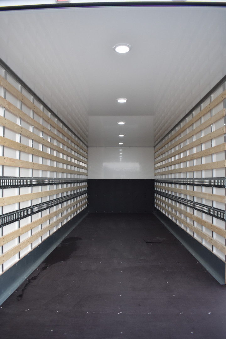 Eck Gesloten Laadkast Laadbrug Dhollandia Daf Herenthout (6)