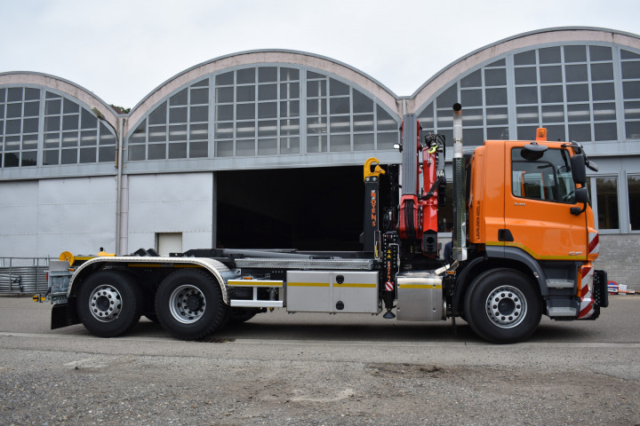 Ferrari Laadkraan Gemeente Westerlo Containersysteem Busi Group Haaksysteem Daf Vrachtwagen (1)