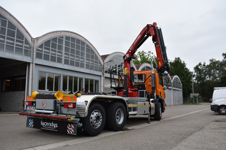 Ferrari Laadkraan Gemeente Westerlo Containersysteem Busi Group Haaksysteem Daf Vrachtwagen (10)
