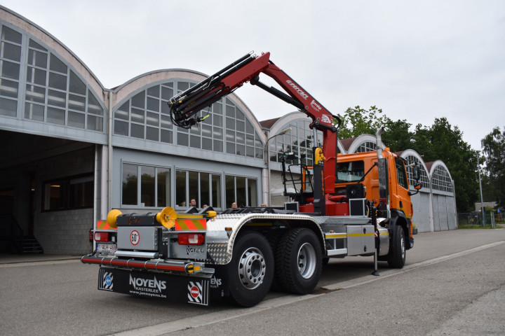 Ferrari Laadkraan Gemeente Westerlo Containersysteem Busi Group Haaksysteem Daf Vrachtwagen (11)