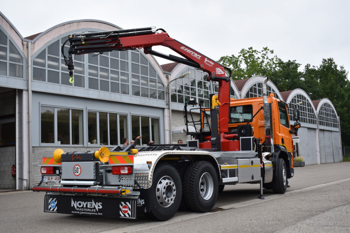 Ferrari Laadkraan Gemeente Westerlo Containersysteem Busi Group Haaksysteem Daf Vrachtwagen (13)