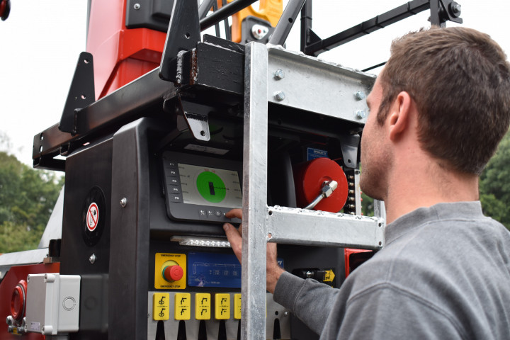 Ferrari Laadkraan Gemeente Westerlo Containersysteem Busi Group Haaksysteem Daf Vrachtwagen (19)