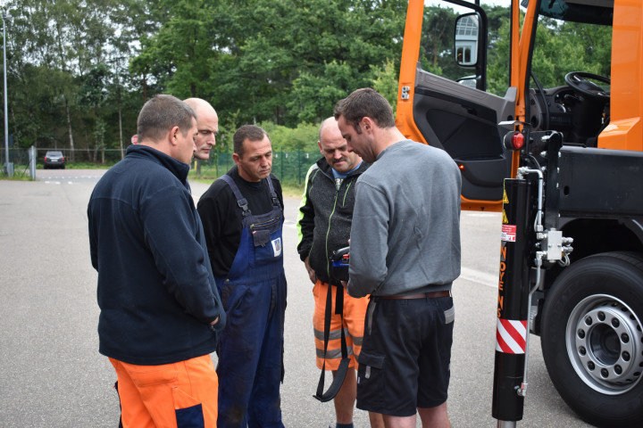 Ferrari Laadkraan Gemeente Westerlo Containersysteem Busi Group Haaksysteem Daf Vrachtwagen (8)