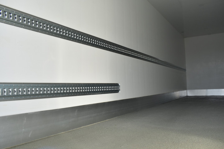 Geisoleerde Laadkast Renault Beerse (5)