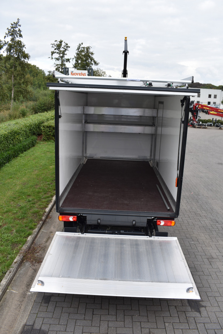 Gesloten Laadkast Dakdrager Laadbrug Dhollandia Mercedes Sprinter Dakwerken Aarschot (7)