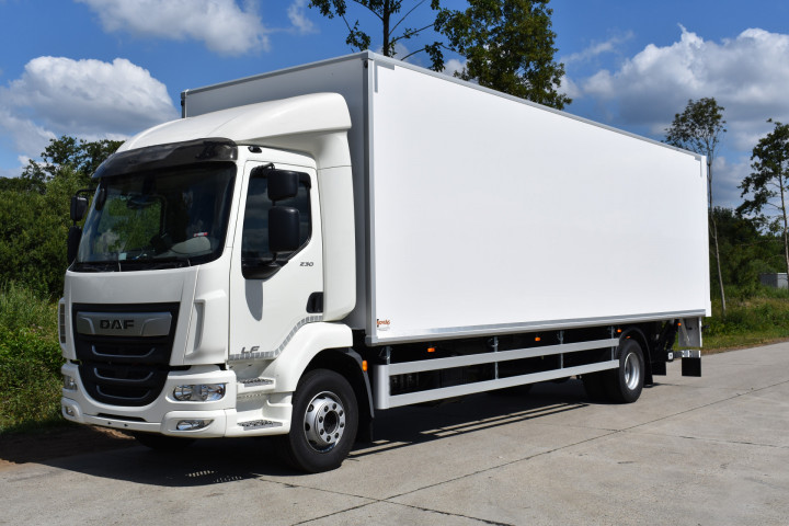 Gesloten Laadkast Laadbrug Daf Hulshout (1)