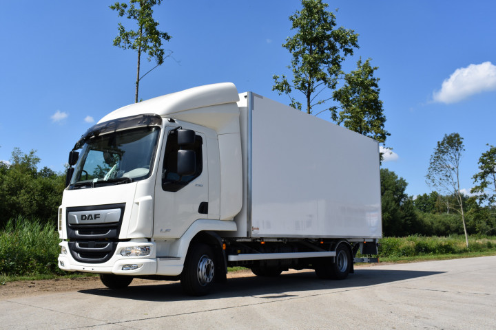 Gesloten Laadkast Laadbrug Dhollandia Daf Herentals (20)