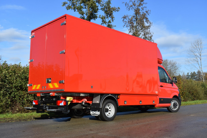 Gesloten Laadkast Topbox Backx Droogzuigingen Man Tge Gereedschapskoffers (25)