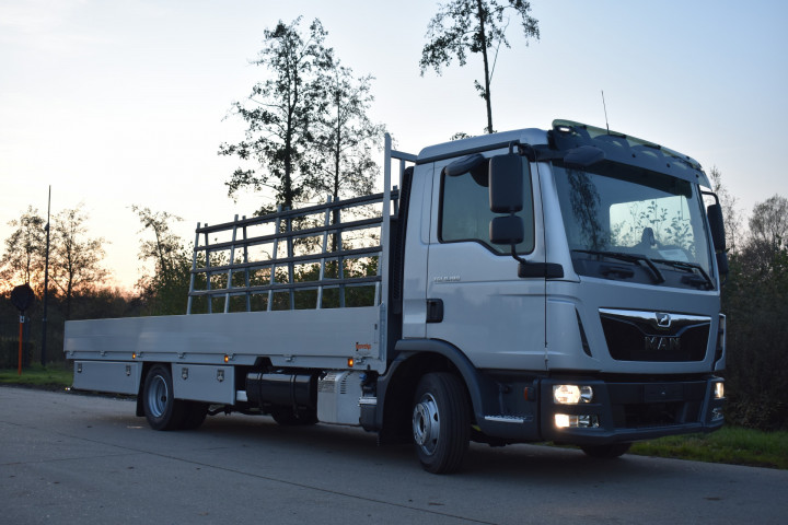 Glasdrager Open Laadbak Zijborden Glasrek Beerse Aluminium Werken Beerse (2)