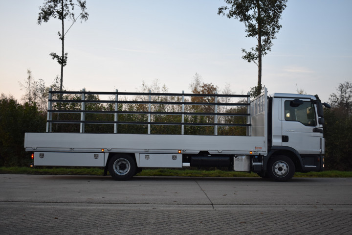Glasdrager Open Laadbak Zijborden Glasrek Beerse Aluminium Werken Beerse (3)