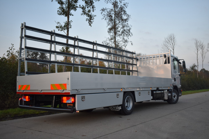 Glasdrager Open Laadbak Zijborden Glasrek Beerse Aluminium Werken Beerse (4)