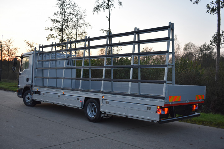 Glasdrager Open Laadbak Zijborden Glasrek Beerse Aluminium Werken Beerse (7)