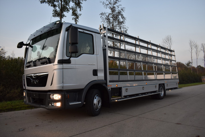 Glasdrager Open Laadbak Zijborden Glasrek Beerse Aluminium Werken Beerse (8)