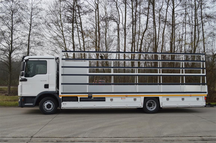 Glastransport Raamrek Carrosseriebouw (8)