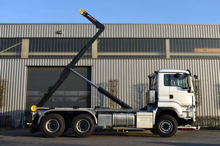 Haakarmsysteem Containersysteem Busi Group Man Arendonk (1)