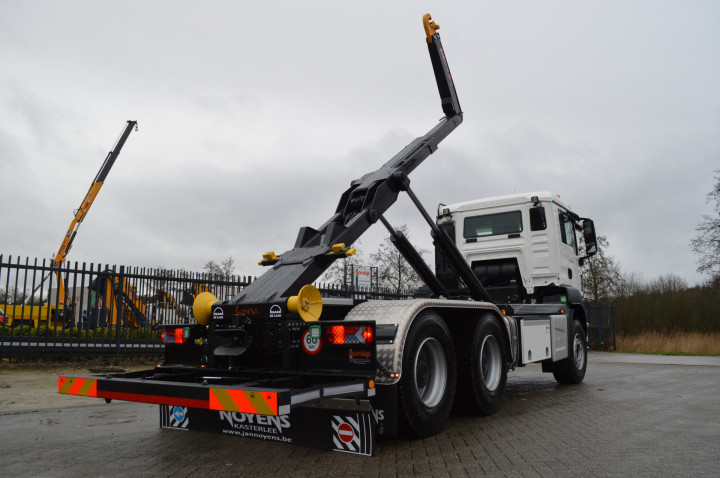 Haaksysteem Containersysteem Kasterlee Man (1)