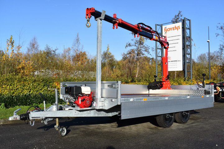 Hapert Aanhangwagen Ferrari Laadkraan Honda Groep Renotec Geel