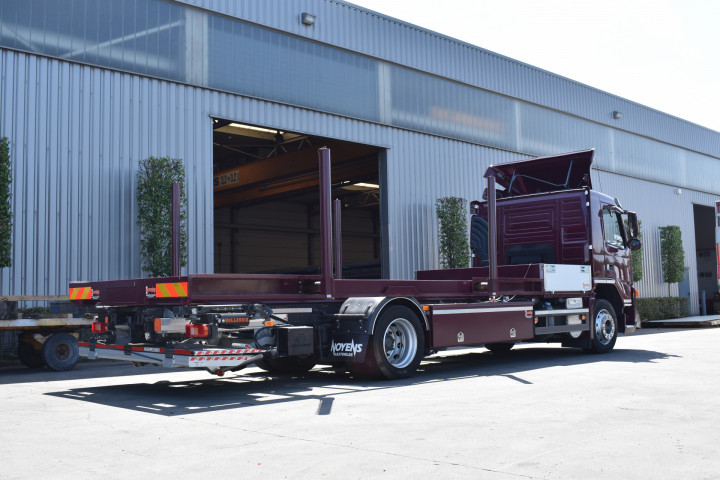 Hydraulisch Afzetsysteem Twistlocks Laadbrug Dhollandia Afneembare Opbouw (27) 2