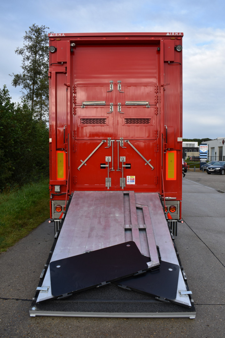 Irma Scania Vervoer Kalveren Baijens Noyens Kasterlee (13)