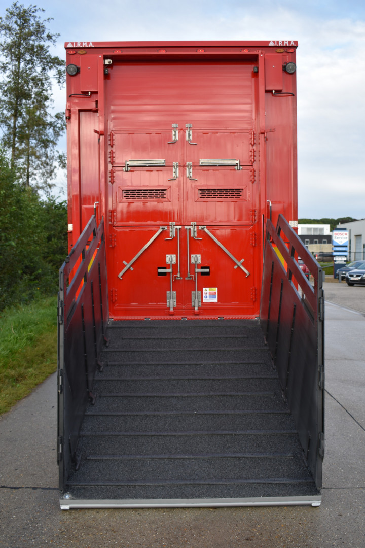 Irma Scania Vervoer Kalveren Baijens Noyens Kasterlee (14)