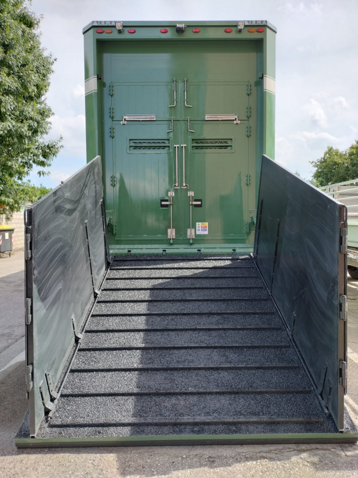 Irma Veelaadkast Cant Volvo Levende Dieren (5)