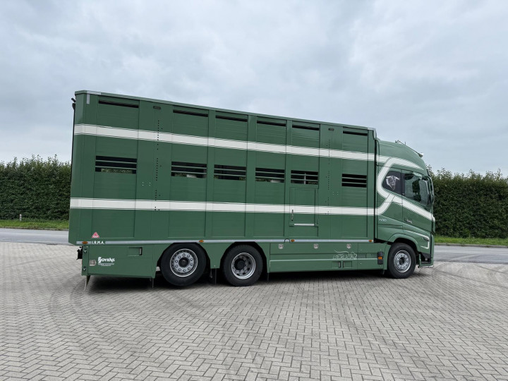 Irma Veelaadkast Cant Volvo Levende Dieren (7)