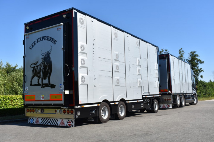Irma Veetransport Livestock Express Vee Express Carrosseriebouw Levende Dieren (1) (middel)