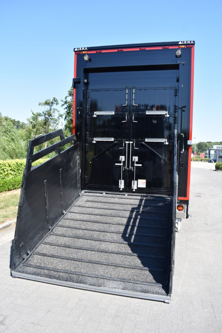 Irma Veetransport Livestock Express Vee Express Carrosseriebouw Levende Dieren (5) (middel)