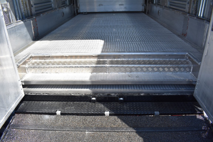 Irma Veetransport Livestock Express Vee Express Carrosseriebouw Levende Dieren (7) (middel)