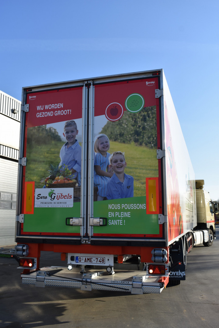 Koeloplegger Unitrans Groenten Fruit Transport Geisoleerde Opbouw Carrier Euro Gijbels Geel (11)