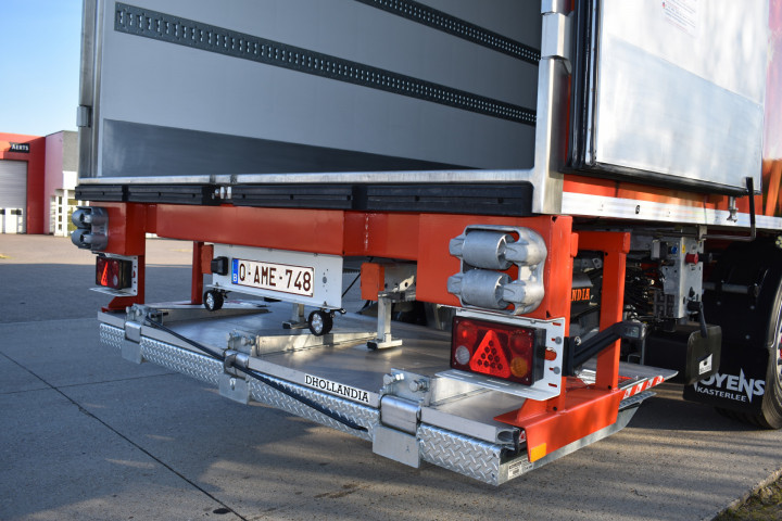 Koeloplegger Unitrans Groenten Fruit Transport Geisoleerde Opbouw Carrier Euro Gijbels Geel (9)