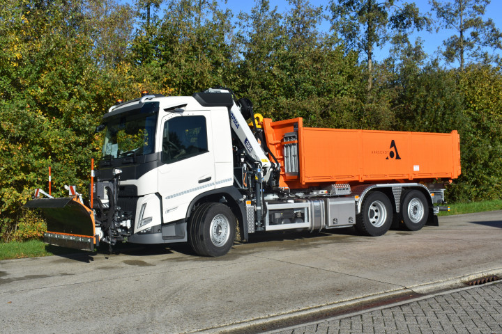 Kraan Containerhaak Stad Aarschot Openbare Aanbesteding Opbouw Vrachtwagen Volvo (7)
