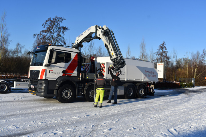 Kraan Copma Containerhaak Noyens Man Renotec Geel (16)